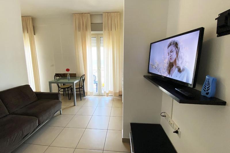 Residence Roxy Мисано Адриатико Екстериор снимка