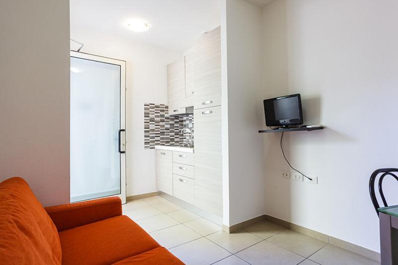 Residence Roxy Мисано Адриатико Екстериор снимка